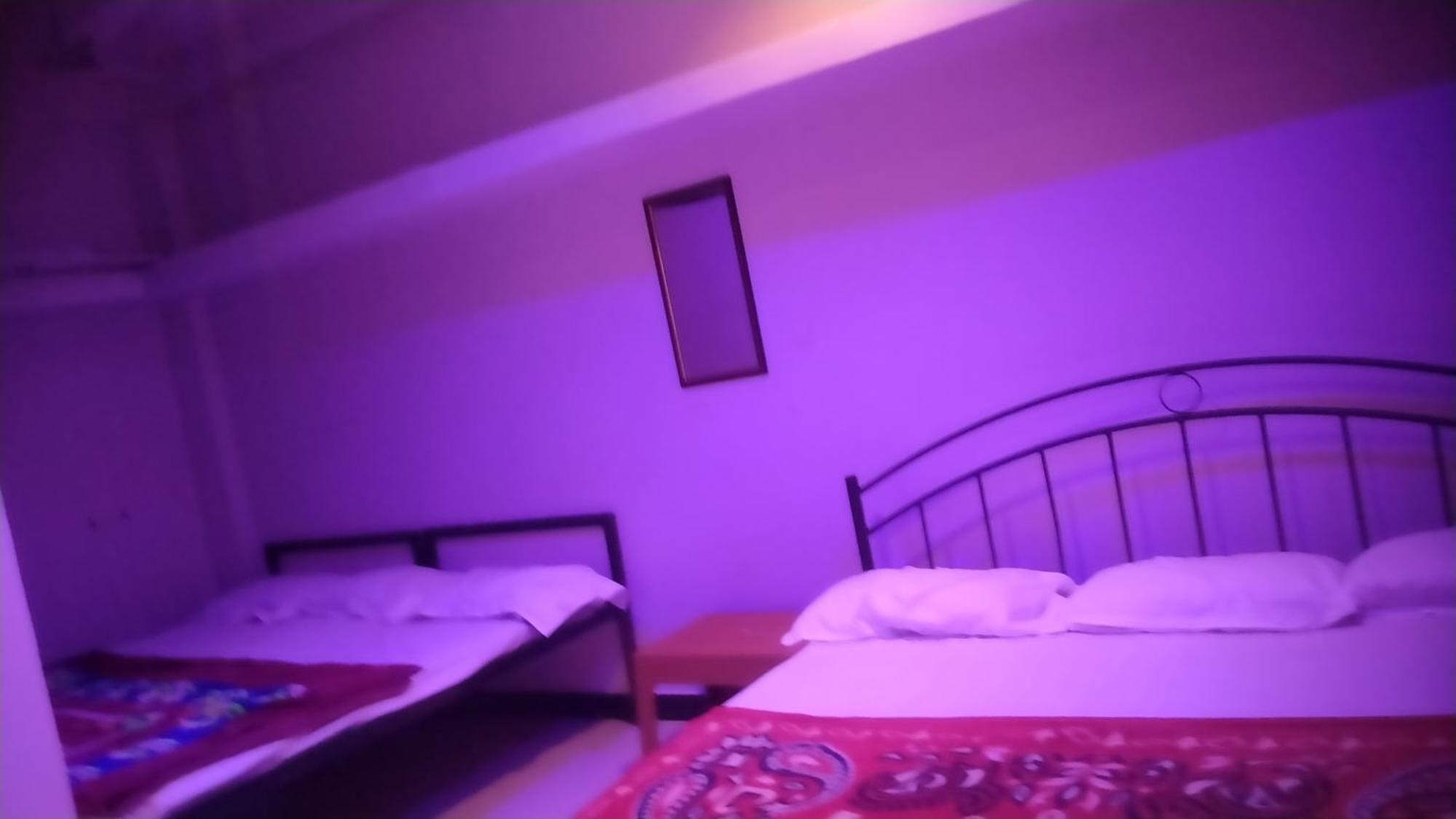 אויאיין Shivlok Guest House מראה חיצוני תמונה